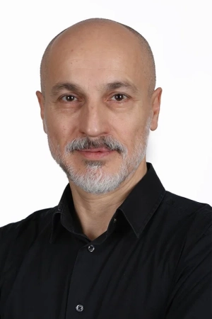 Озан Гёзель